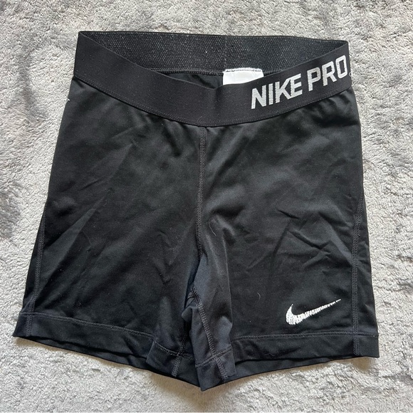 Nike Pants - Nike Pro Spandex Shorts